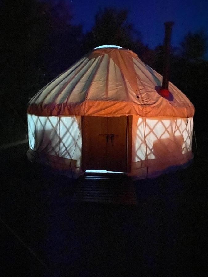 Mill Haven Place Glamping-Yurt 2 Гейверфордвест Екстер'єр фото
